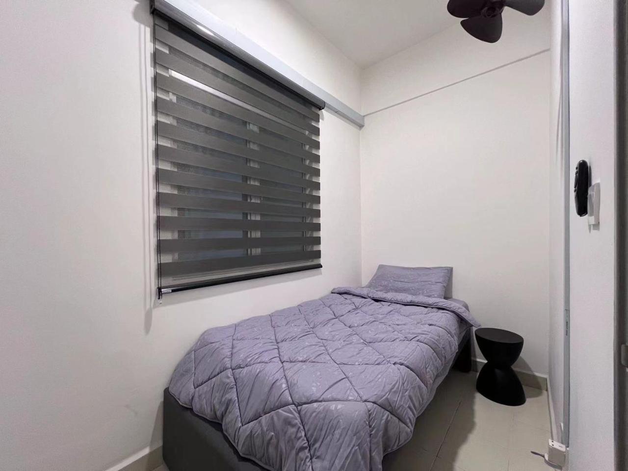Apartment Bw White Falim