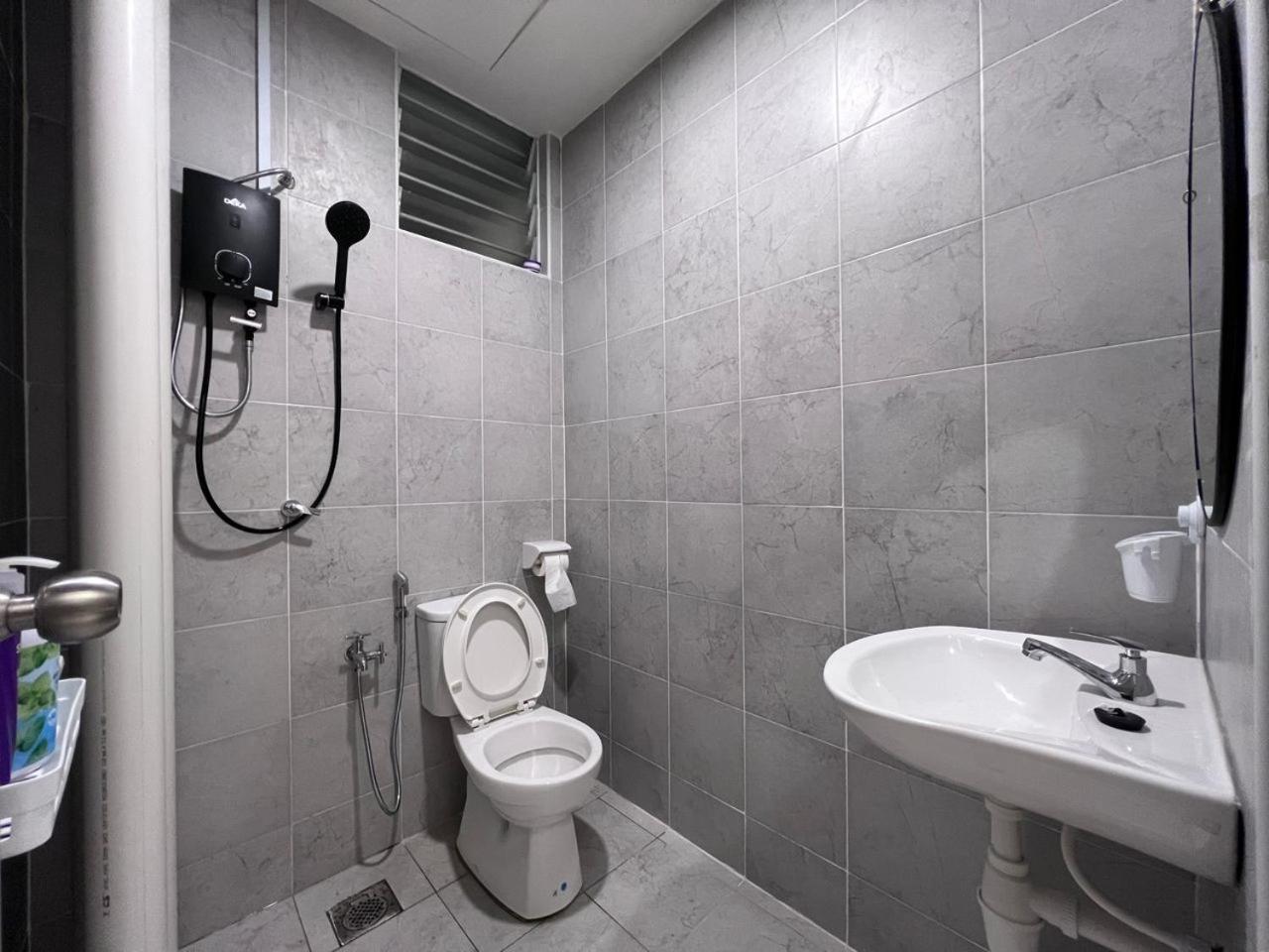Apartment Bw White Falim *